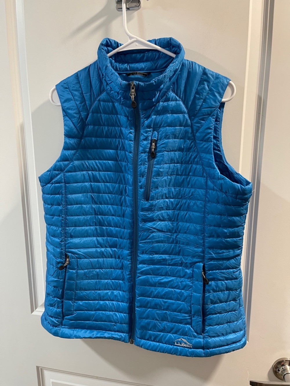 L.L. Bean Women's Quilted Packable Vest in Electric Blue PTP 22
